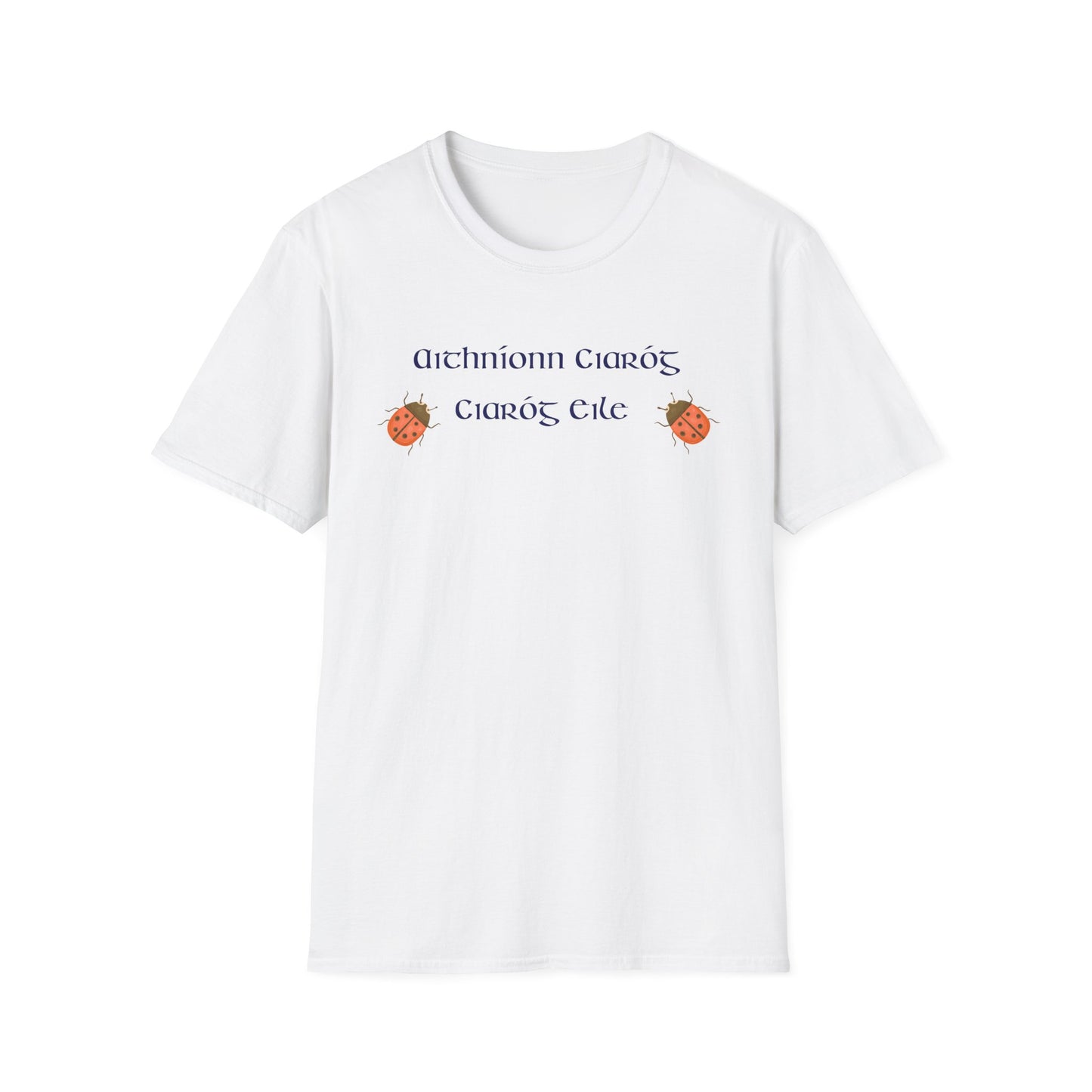 Aithníonn Ciaróg Ciaróg Eile (It takes one to know one) Soft T-Shirt